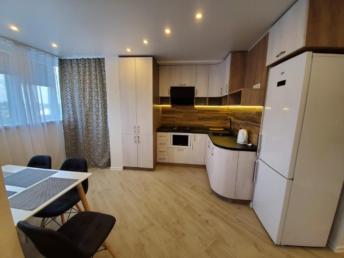 Sleep & Flight Apartment Boryspil Bagian luar foto