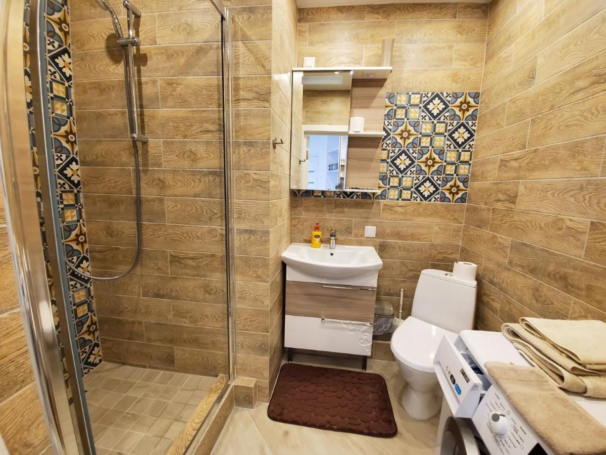 Sleep & Flight Apartment Boryspil Bagian luar foto
