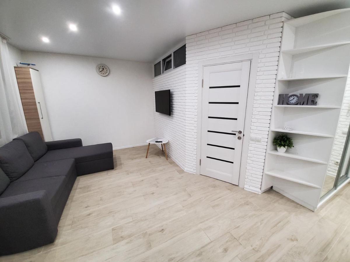 Sleep & Flight Apartment Boryspil Bagian luar foto