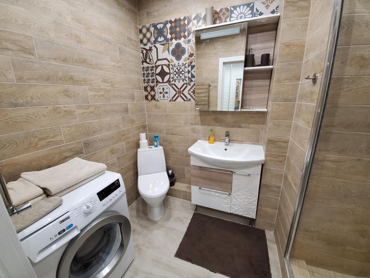 Sleep & Flight Apartment Boryspil Bagian luar foto